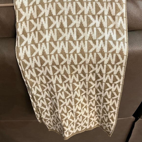Michael Kors Accessories - Michael Kors Scarf